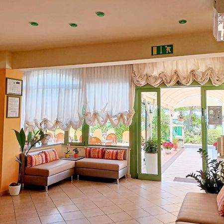 Costa Del Sole Only Room Milano Marittima Eksteriør billede