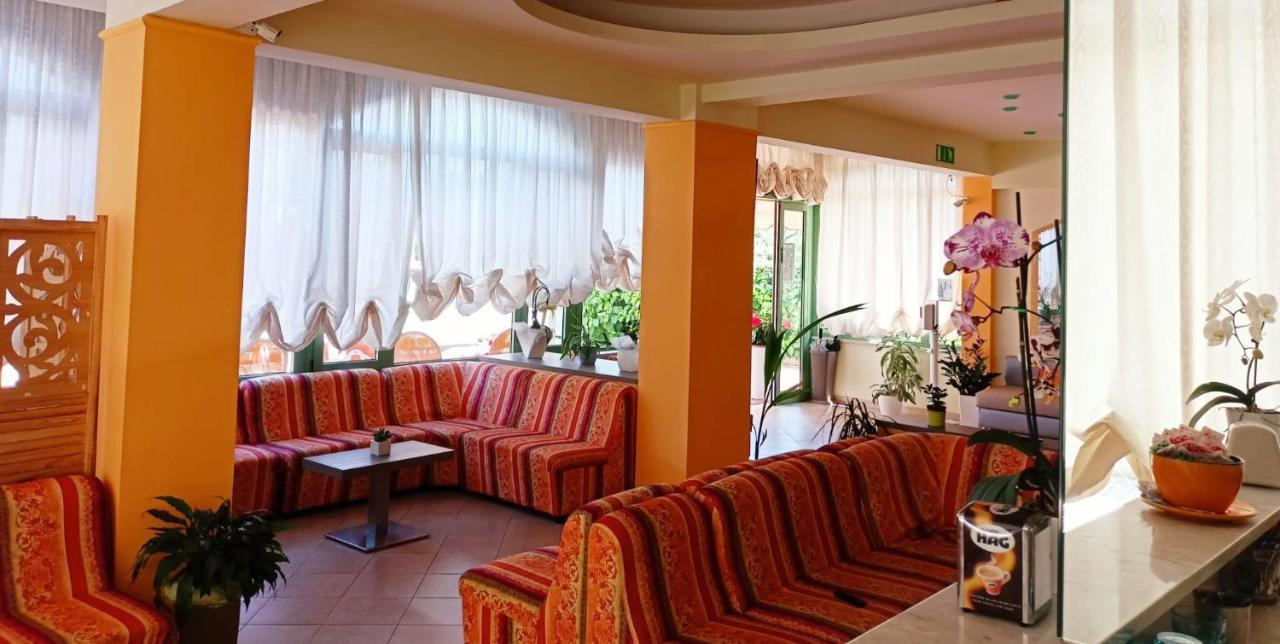 Costa Del Sole Only Room Milano Marittima Eksteriør billede