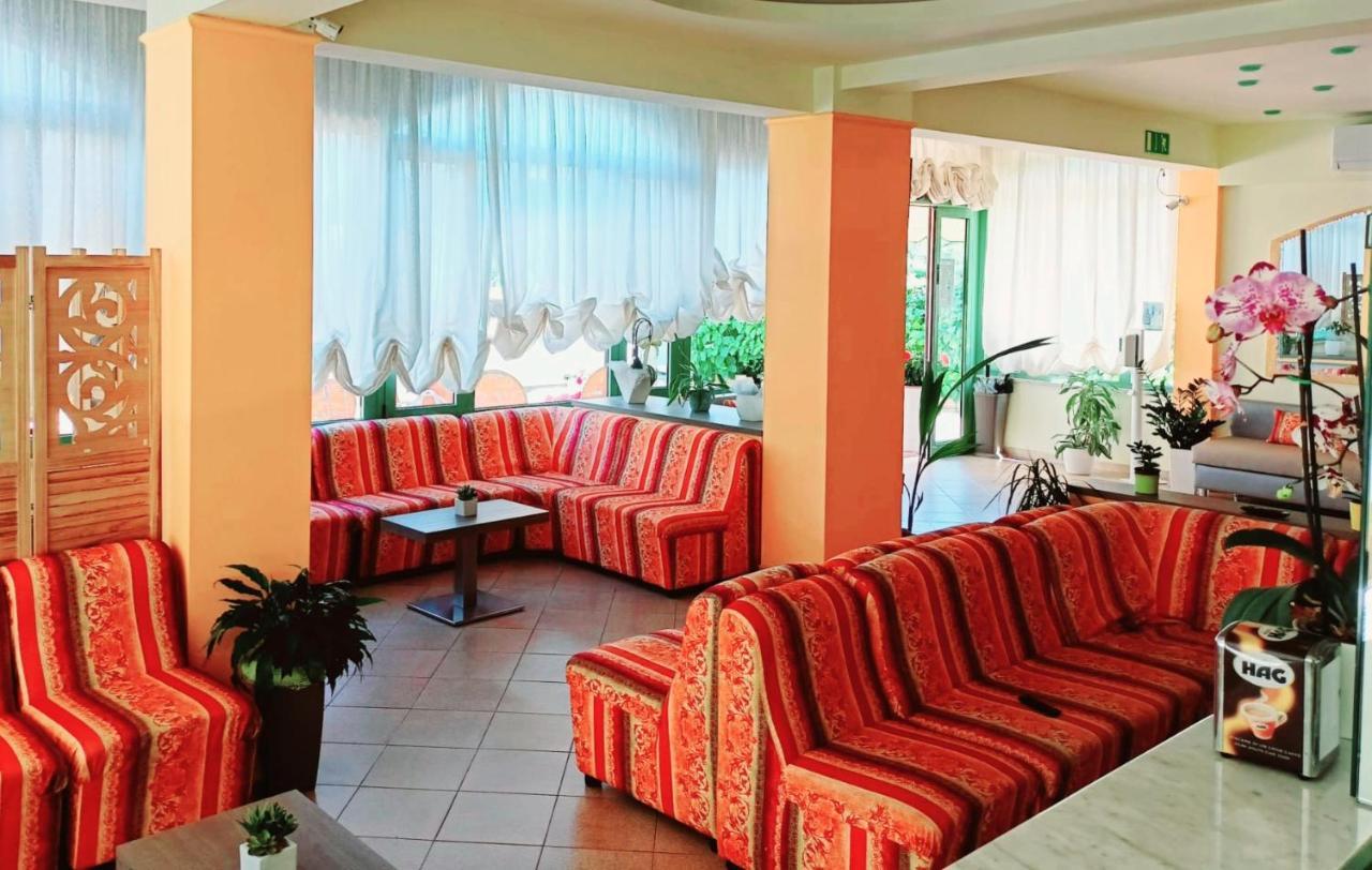 Costa Del Sole Only Room Milano Marittima Eksteriør billede