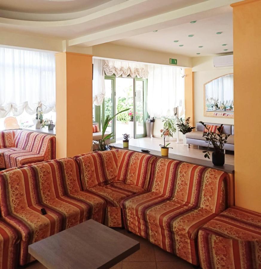 Costa Del Sole Only Room Milano Marittima Eksteriør billede