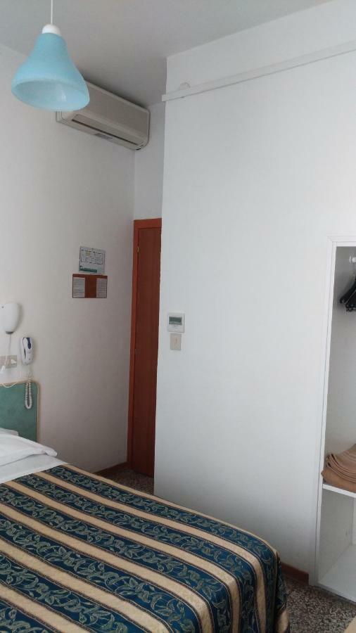 Costa Del Sole Only Room Milano Marittima Eksteriør billede