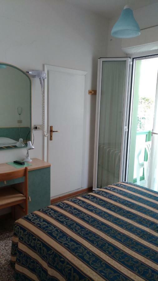 Costa Del Sole Only Room Milano Marittima Eksteriør billede